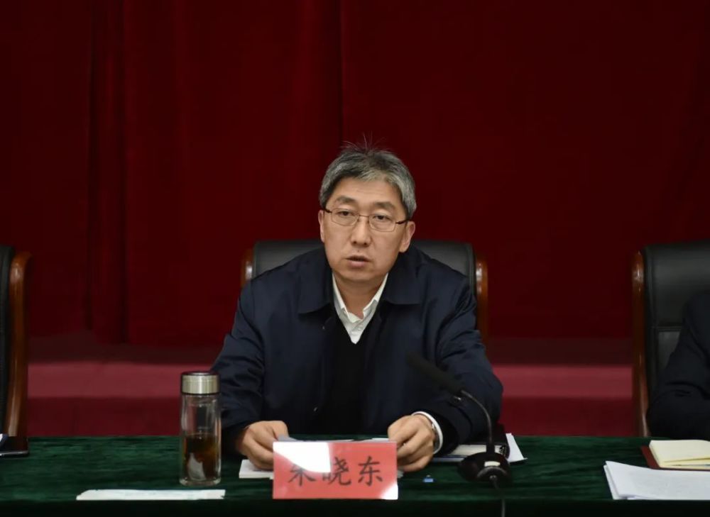 朱晓东点评并作工作安排. 冯晓磊摄