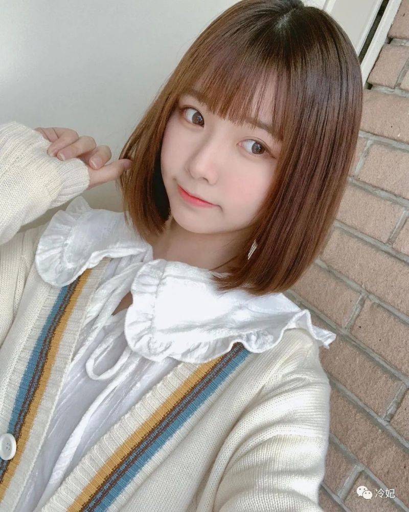 冷妃优选┃可爱即是正义气质短发萌妹子liyuu甜笑卖萌超无辜