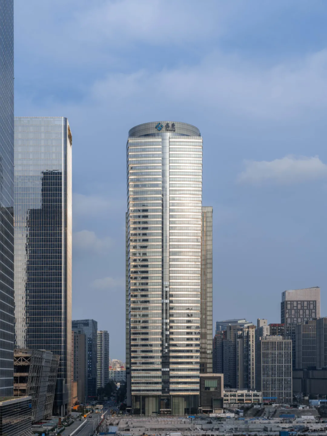 北京cbd新地标建成泰康保险总部大厦形如传统礼器玉琮