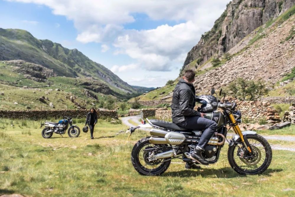 凯旋scrambler 1200-可文艺可雅痞,随时随地准备"撒野"_腾讯新闻