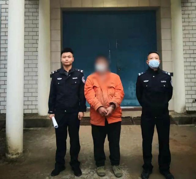 接警後,值班民警楊家良等立即趕至現場,當場將張某(男,武穴人)抓獲