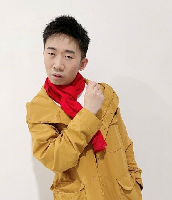 杨迪在节目中自曝,口无遮拦,得罪当红明星,整整绝交七年_腾讯新闻