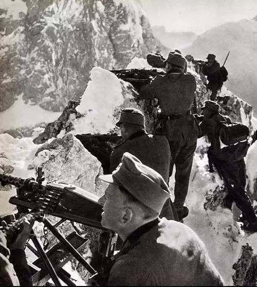 二战德军山地师的覆灭:血战巴尔干和高加索,亡命高山之巅!