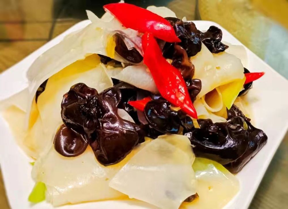 【陕菜味道】凉拌柞水木耳土豆片_腾讯新闻