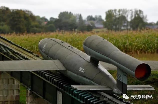 不过,由于1941年德军在不列颠空战中的失败,也导致v1导弹的项目被搁置