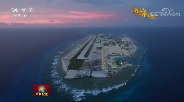 以距离黄岩岛610公里的西沙永兴岛三沙市为例,此地的一系列军事设施都