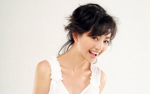 王菲給她當伴娘,37歲成華誼老闆娘,羅海瓊的牌面是誰給的