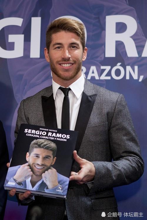 帅出天际西装暴徒足球版