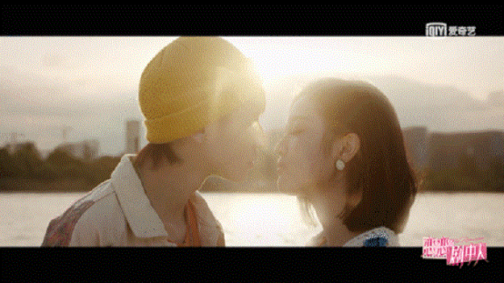 小鬼吴宣仪天台接吻小心翼翼试探有感觉cp人气却一直不高