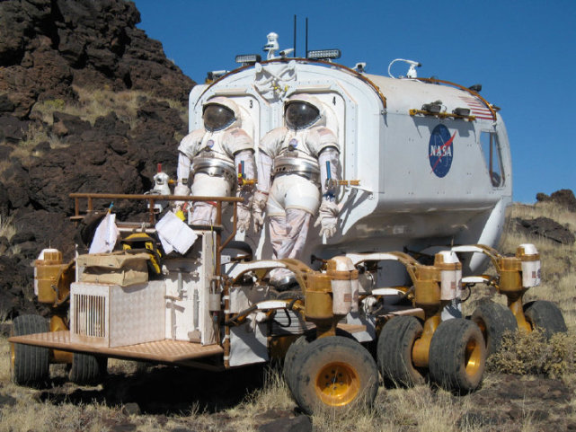 美国新型月球车好呆萌全轮转向抢车位一级棒可惜飞不上月球