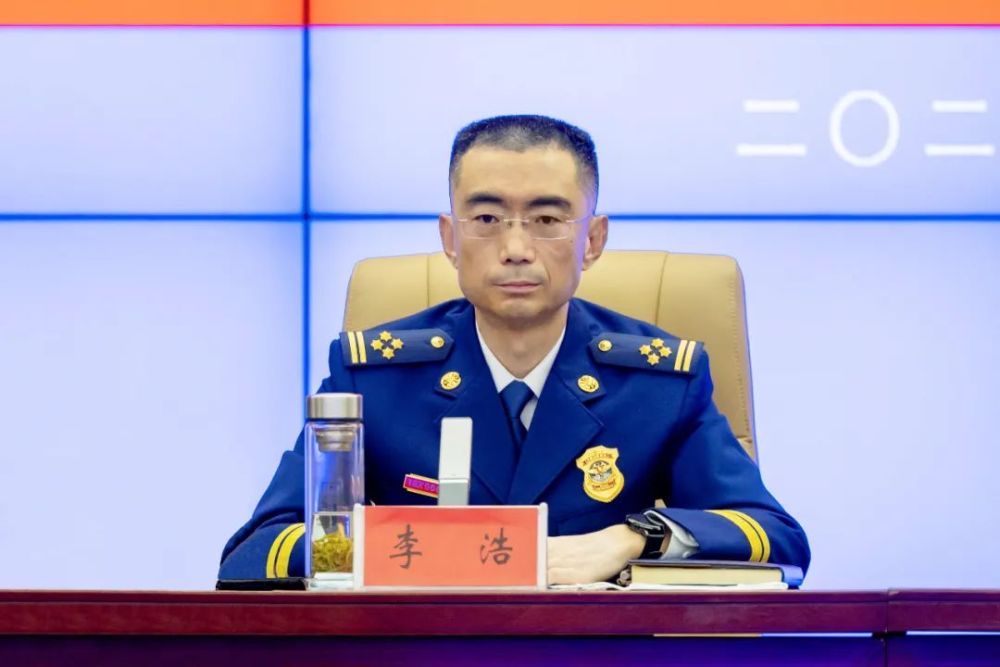 10月22日,湖南省消防救援总队召开全省消防救援队伍正规化建设推进