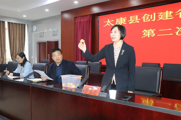 上午8时,司春荣一行来到4家责任单位的分包路段,从