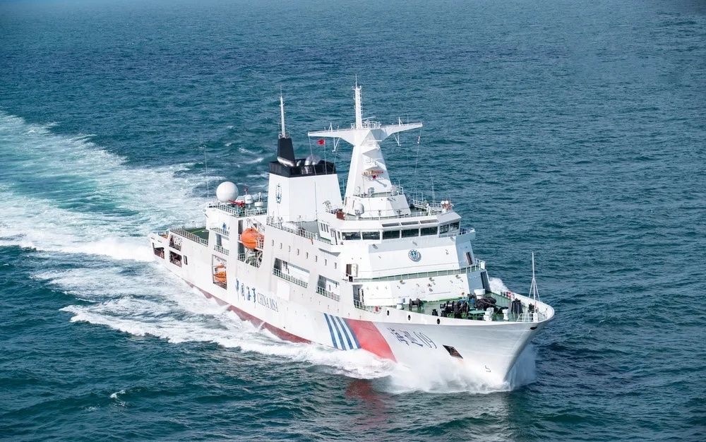 从海巡09万吨级海事巡逻船服役看目前海上执法力量整合