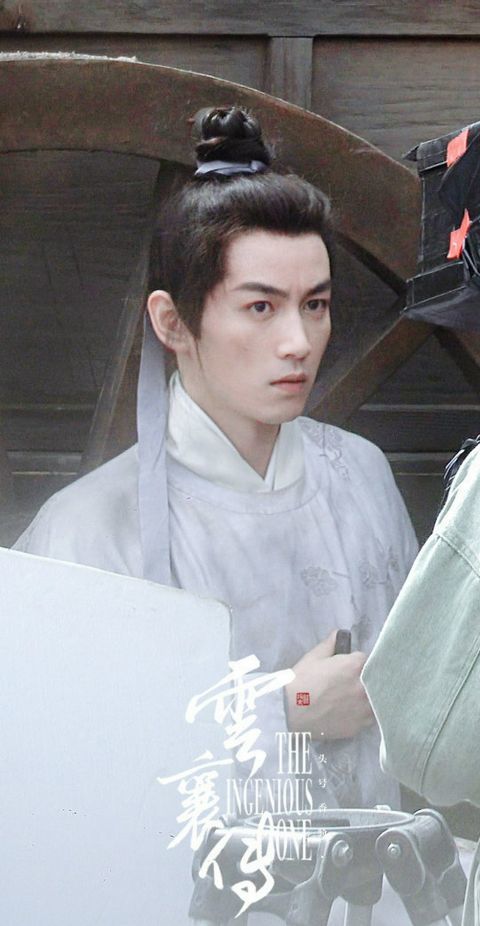 陈晓新戏路透曝光五官清秀气质出尘