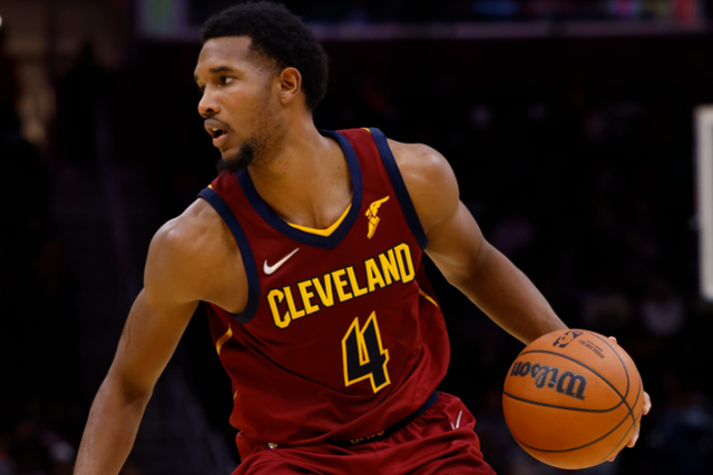 171317莫布里连续超级表现完爆格林火箭没选他后悔了吧