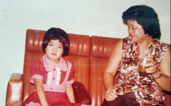 失散逾40年新加坡八旬华裔老人盼与女儿团聚和辉药店王软件使用教程