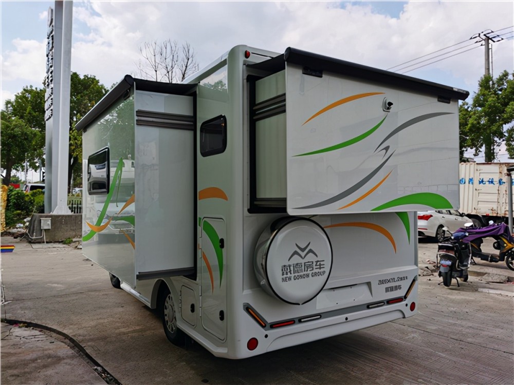 戴德自由风系列双拓展房车,真正实现脱离营地四季畅行生活