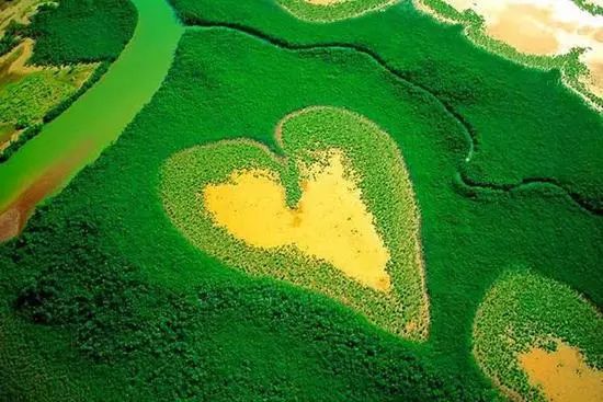 全球11个最浪漫的心形自然景观