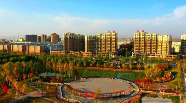 图说新疆|伊宁市:碧水环城秋色美