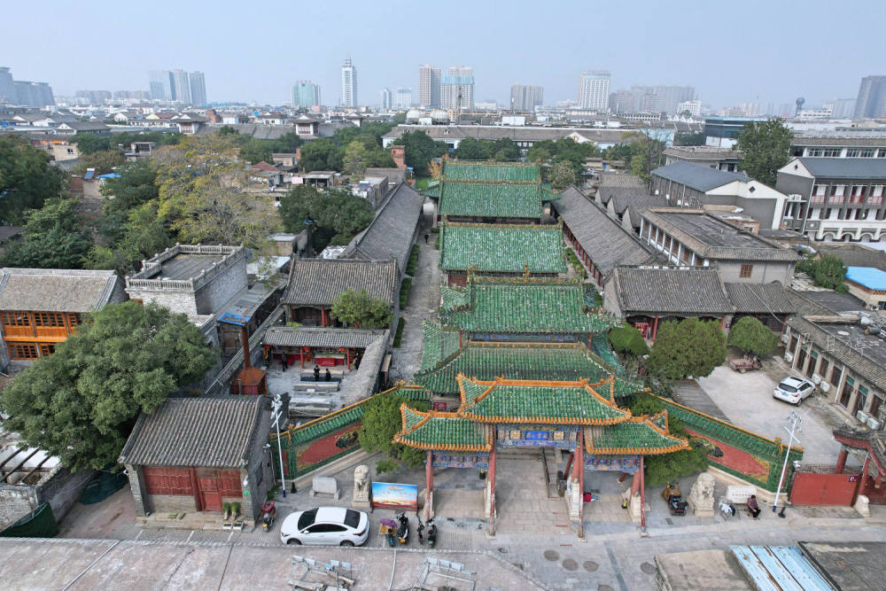 河南了不起的古城游客不多却是七朝古都藏着中国少有的伞状古塔