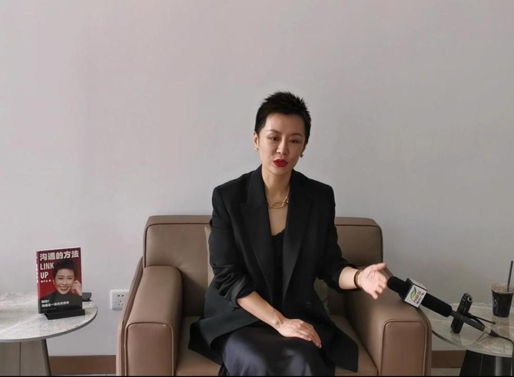 别怕沟通是一场无限游戏得到ceo脱不花携新作来宁分享职场沟通心得