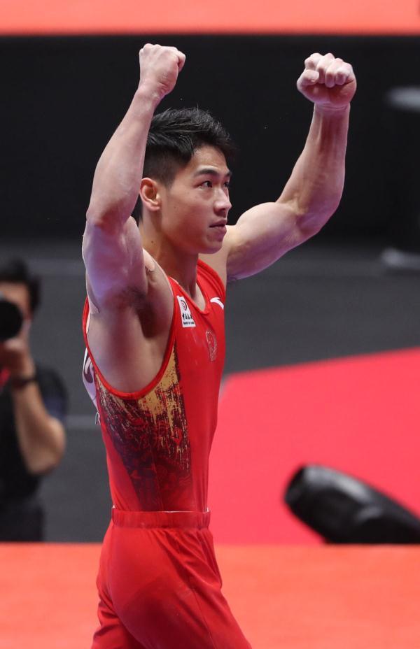 体操世锦赛:胡旭威男子双杠夺冠