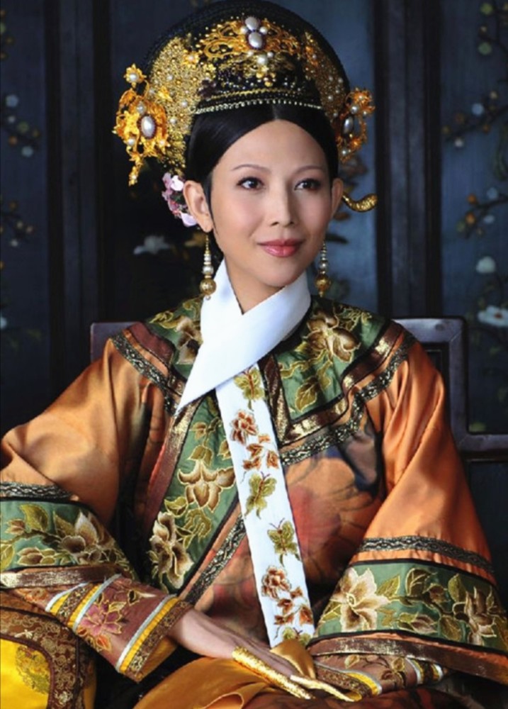 甄嬛传华妃嚣张跋扈太过凶悍真性情不是掩盖她心狠手辣的说辞