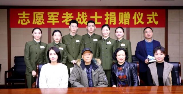 鲁豫两地携手，万里找寻70年前新乡一中赠书人‘AG体育官方下载’(图3)