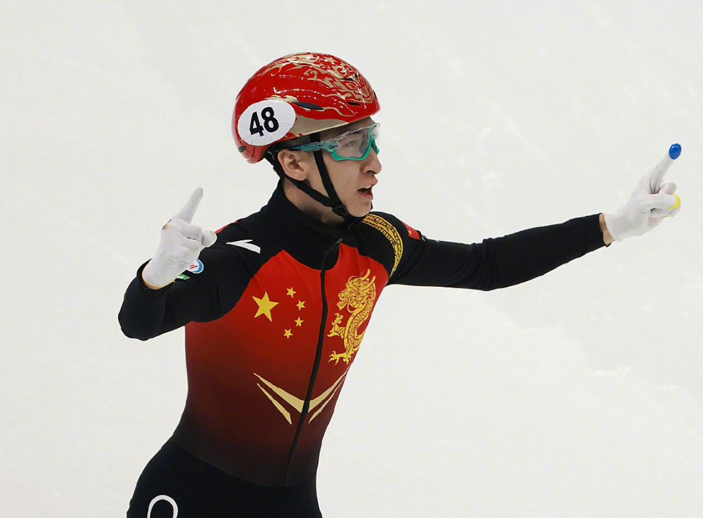 捧腹武大靖与匈牙利一哥刘少林相互加油都用中文喊话干韩国