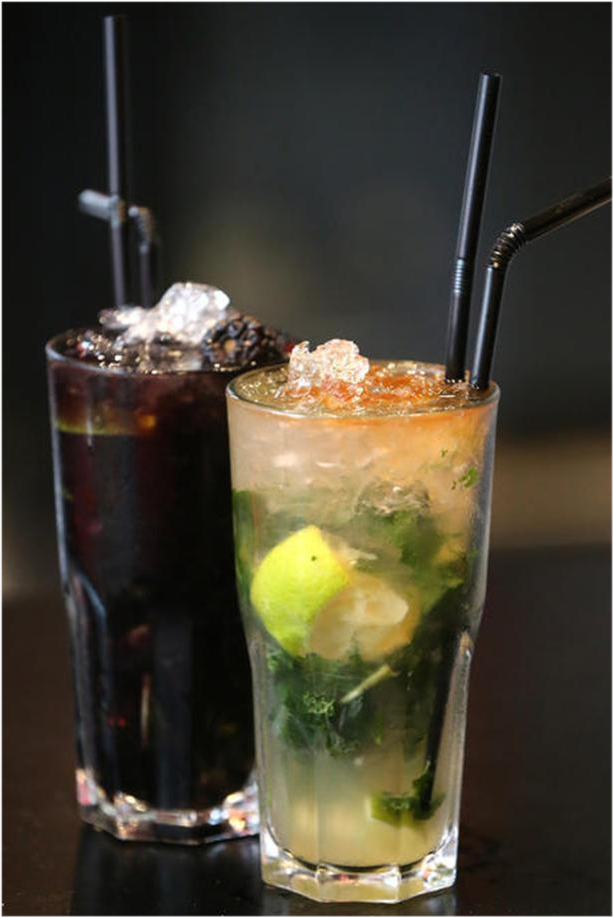 外加鸡尾酒的各种名称,对于很多人来说也有足够的诱惑,比如:冰火九重