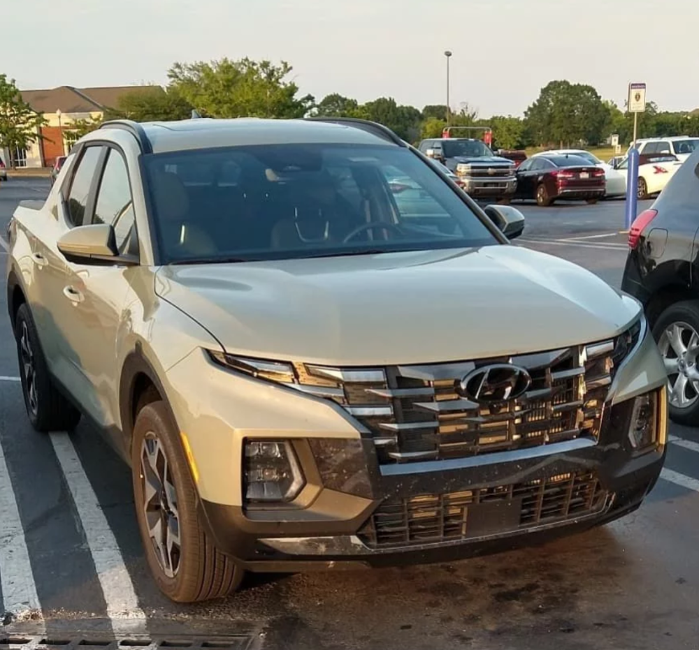 全新现代皮卡街拍!轴距超3米,配2.5t 四驱,造型充满运动气息_腾讯新闻