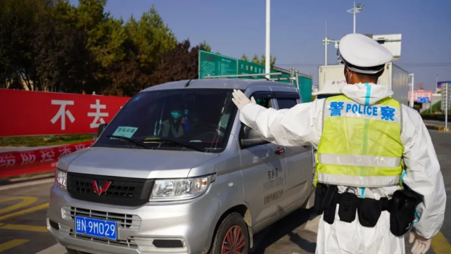 白銀區嚴把車輛管控關築牢疫情防控線