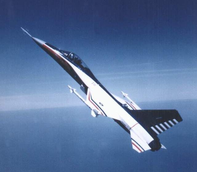 神秘歼8iii,性能堪比三代机,f-16a和幻影2000才是对手_腾讯新闻