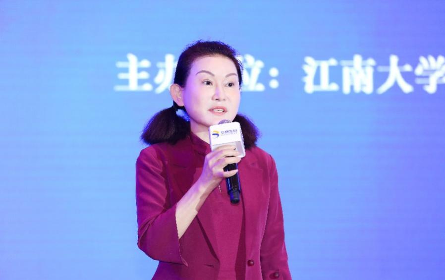 华熙生物董事长兼总经理 赵燕对于生物活性物质的研究已经成为助推