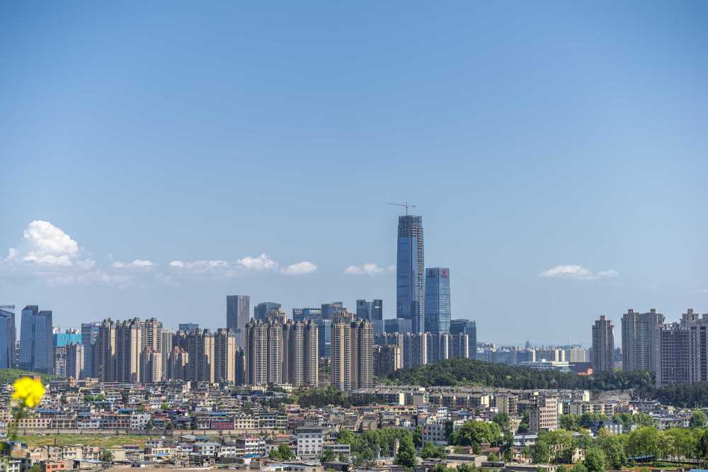 10月24日,记者从贵阳市白云区第十次党代会上获悉,该区大力推进棚户区