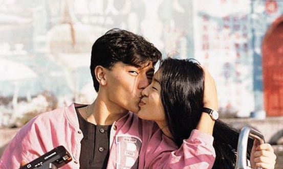 "天王"刘德华:经历3段感情,最后为何选择了朱丽倩?