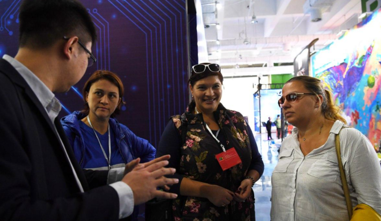 长沙展会翻译公司有没有专业的雅言翻译教你这几招