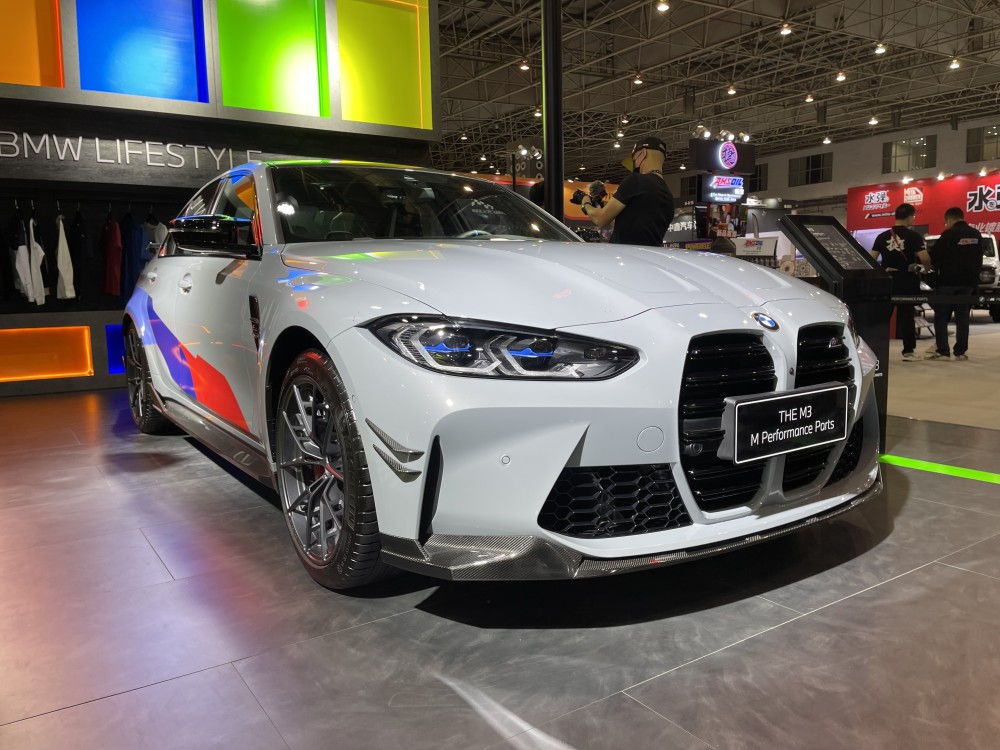 宝马m3m4mperformanceparts亮相