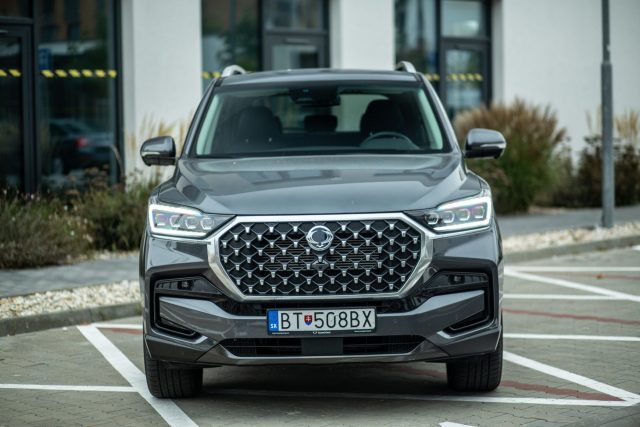 测试双龙rexton 2.2 e-xdi顶配版