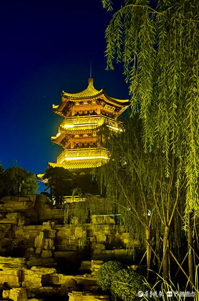 淄博人民公园夜色撩人