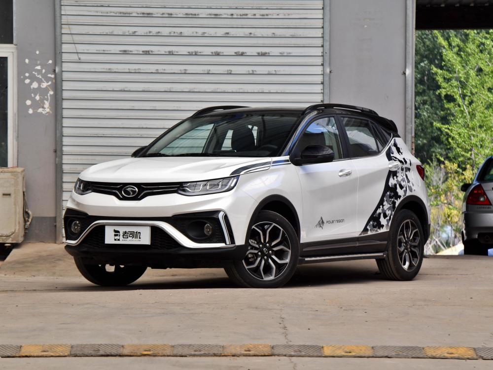 尺寸大于本田缤智,顶配也才9.99万,自动挡代步suv,实拍东南dx5