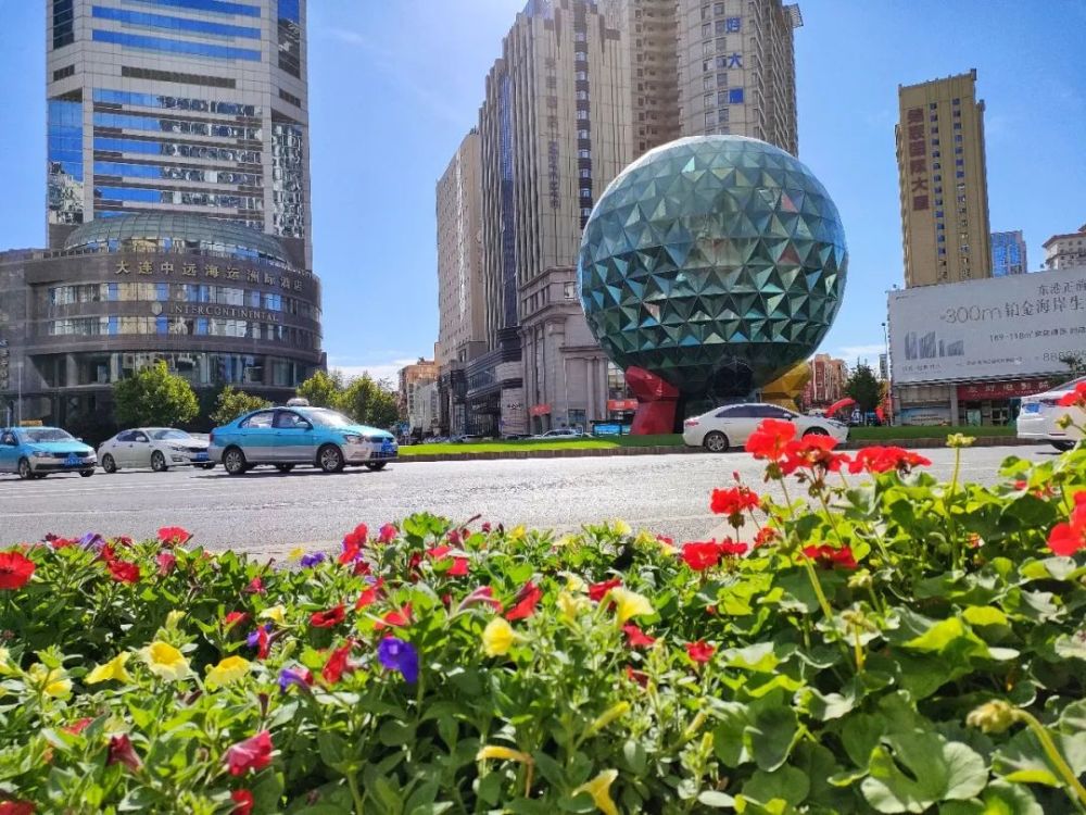 跟着16路双层公交游大连