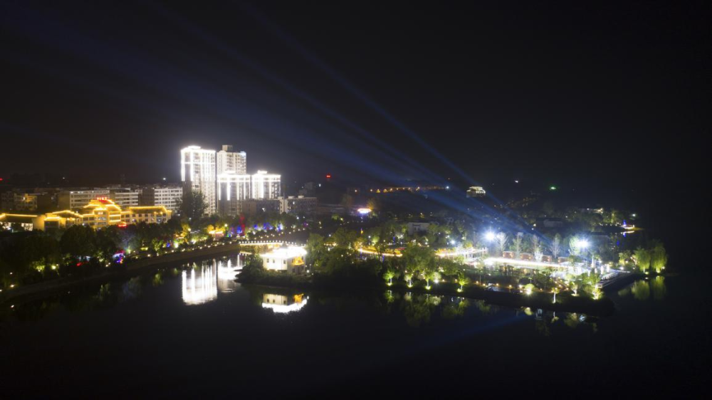 淮滨夜景图片