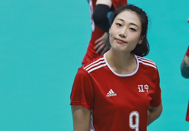 刘晏含互动中火气十足新赛季归属仍是谜恐和袁心玥缺席新赛季