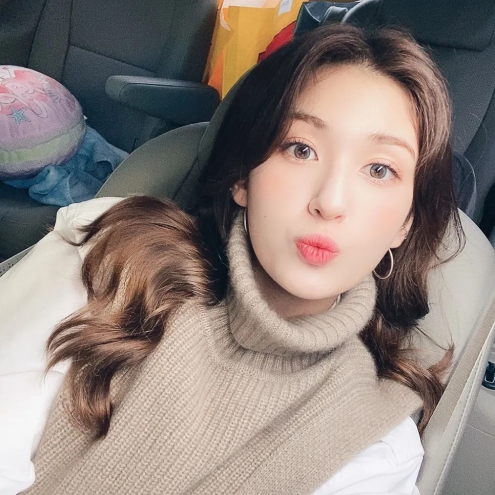 头像somi全昭弥宝藏这个词指的就是你