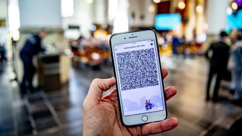 很多公司违法强制要求雇员出示健康二维码才能上班