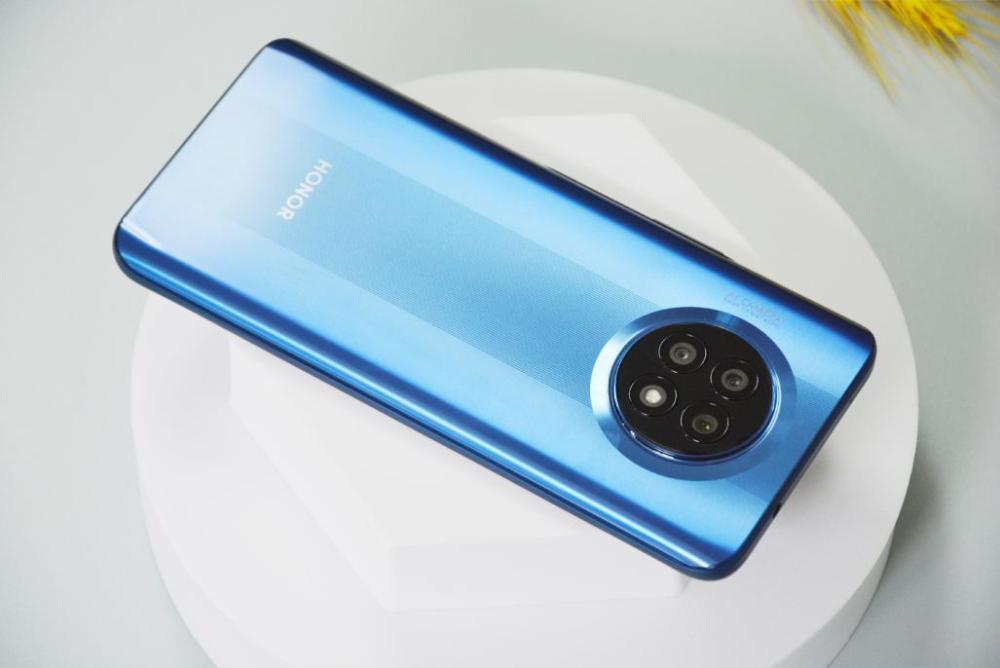 还是迫于下个月或将要发布新机荣耀x20 max的压力,对消费者来说,这都