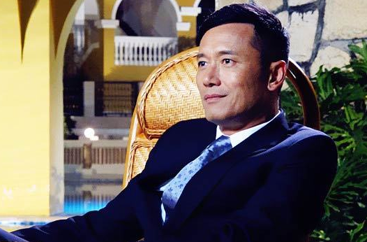 越老越帅的男演员,我只服这4位!气质好不说,连鱼尾纹都是戏_腾讯新闻