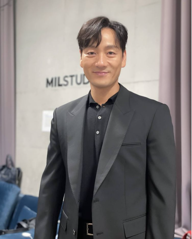 =02= 游戏编号218号 - 曹尚佑 / 朴海秀 饰他的感情生活一直都备受着