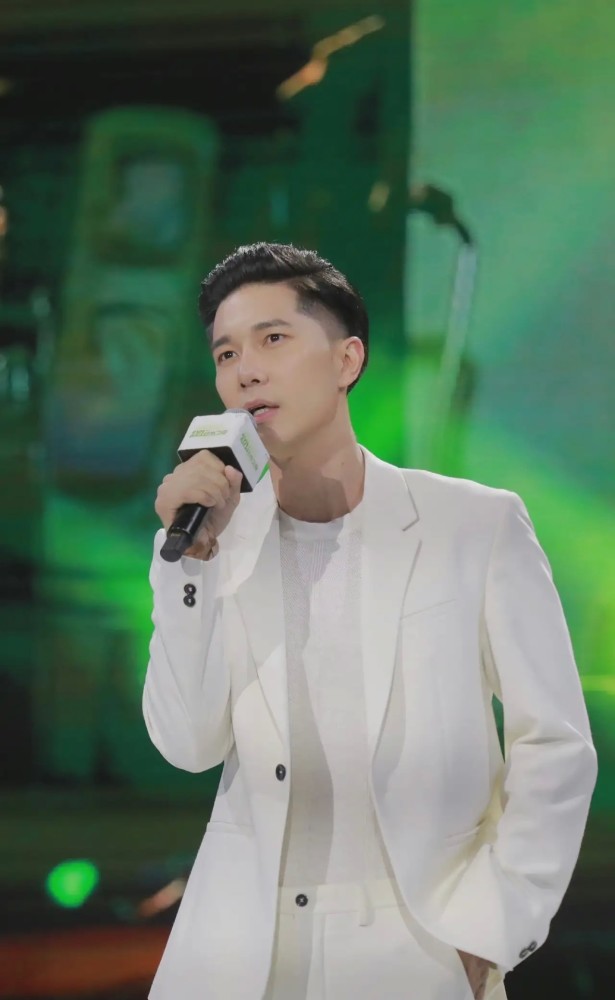 他曾是可米小子的主唱,如今却成为了牙医,他经历了什么_腾讯新闻